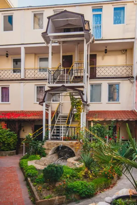 Ялта: Divo Guest House near sea