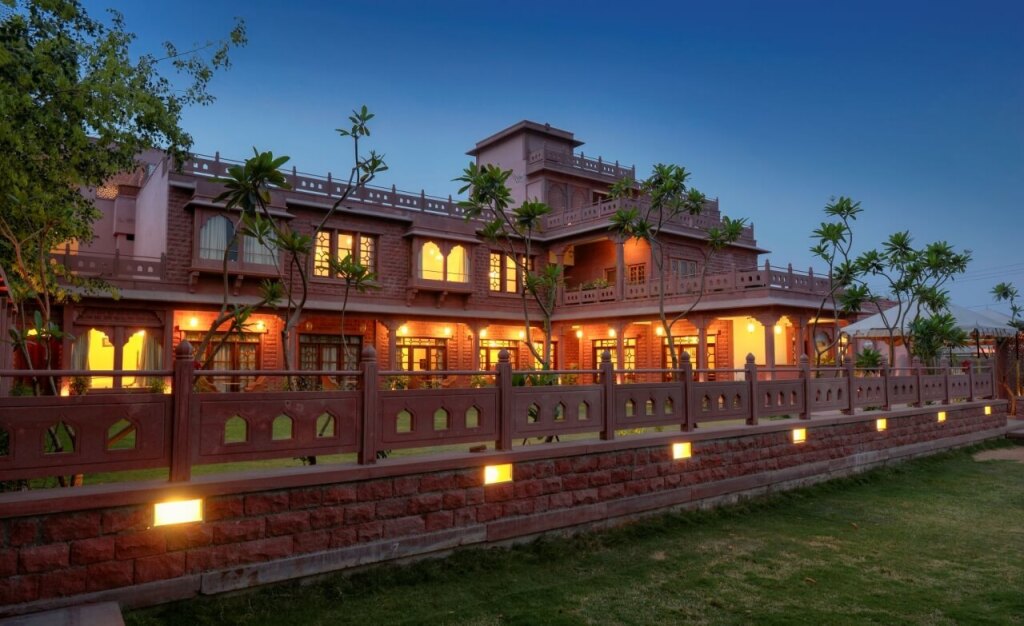 Treehouse Raj Bagh A Boutique Heritage Hotel — фото 1