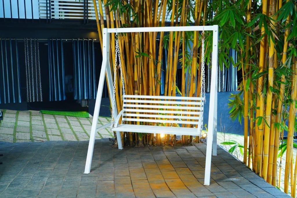 Karukutty: Palattys Resorts
