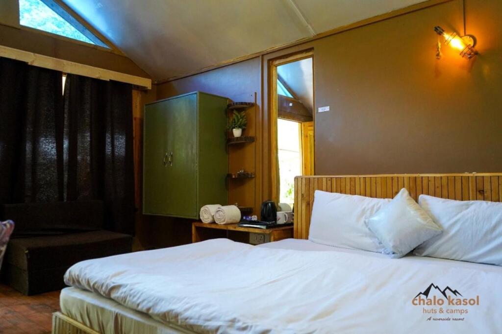 Касоль: Chalo Kasol Huts and Camps