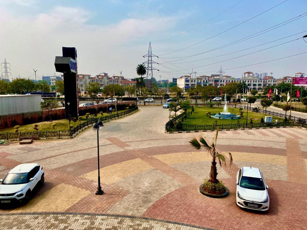 Regenta Place Chandigarh Mohali — фото 1