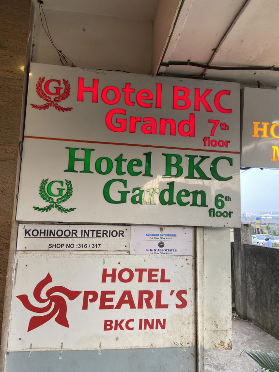 Мумбаи: Hotel BKC Garden near Trade Center, Visa Consulate