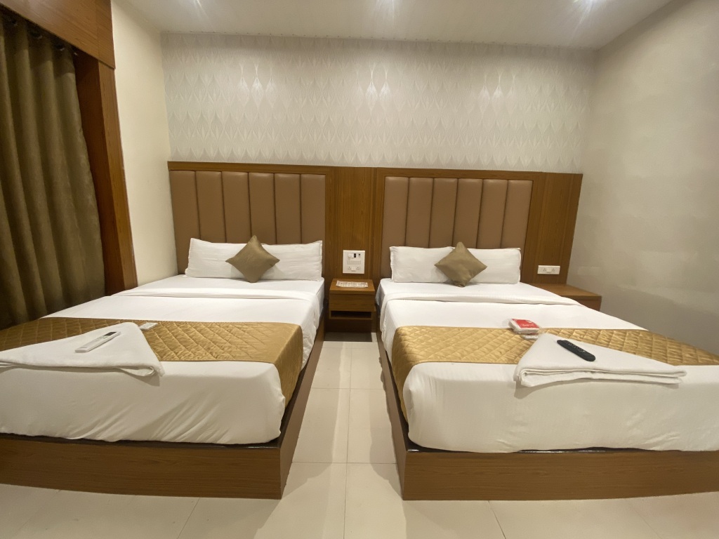 Мумбаи: Hotel BKC Garden near Trade Center, Visa Consulate