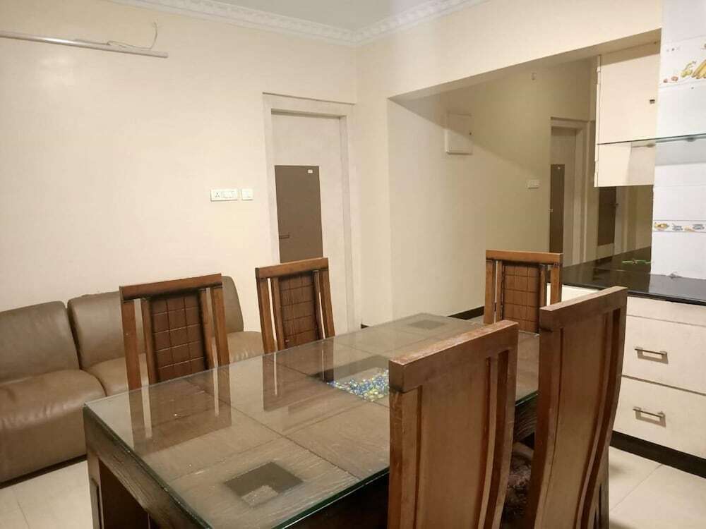 Ути: Anmols impex cottage