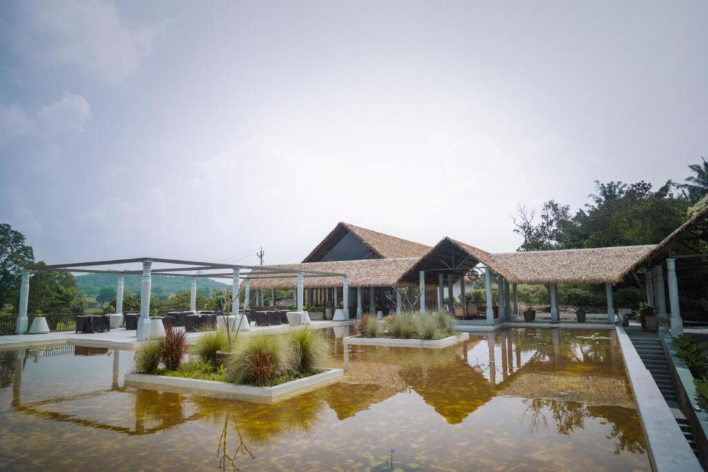 Перумал Ковил Пати: Maayaa Riverside Villas