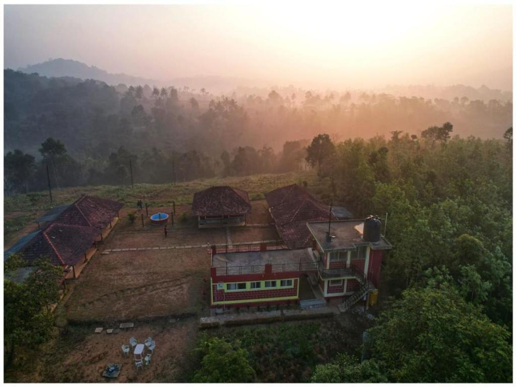 Sakleshpur: Staymaker Ruthu Herittage Homes