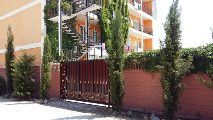 Судак: Emil Guest House