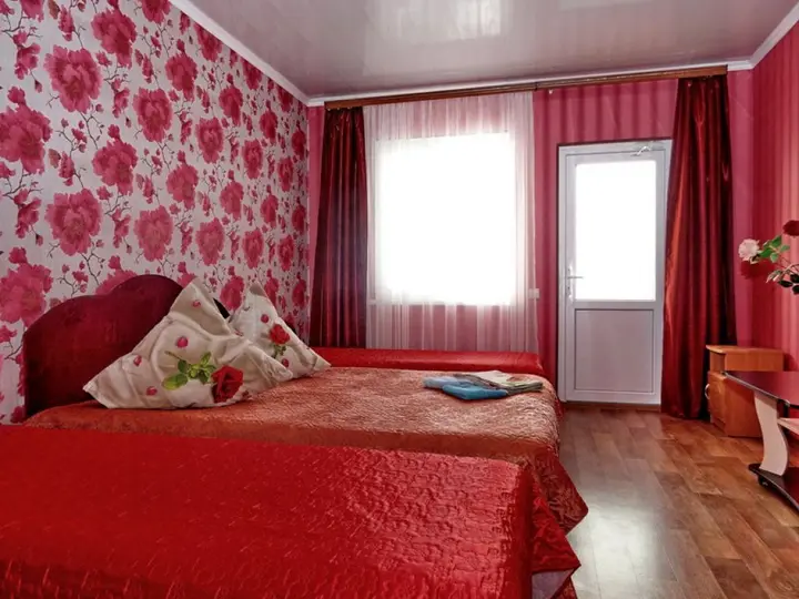 Судак: Emil Guest House