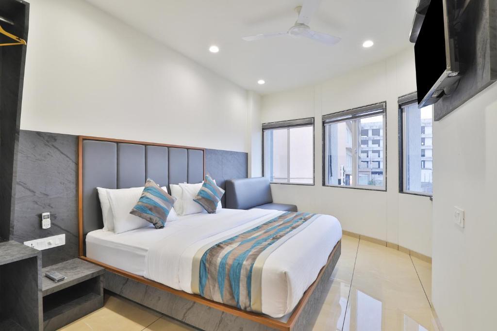 Сурат: Hotel Surat