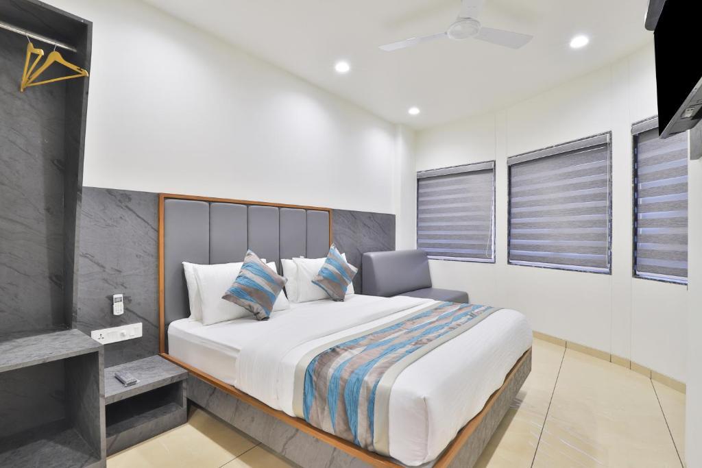 Сурат: Hotel Surat
