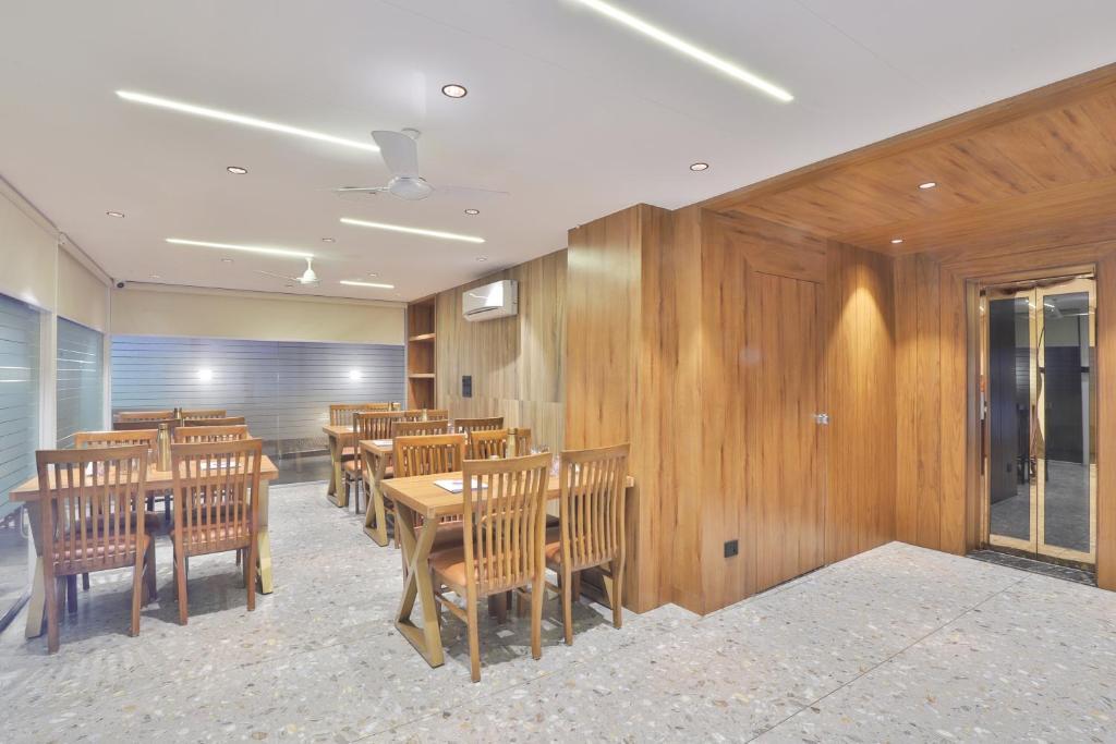 Сурат: Hotel Surat