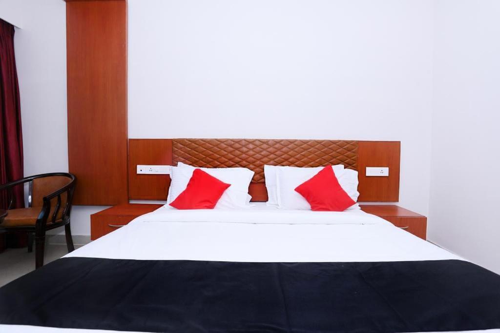 Тируванантапурам: FabHotel The South Gate