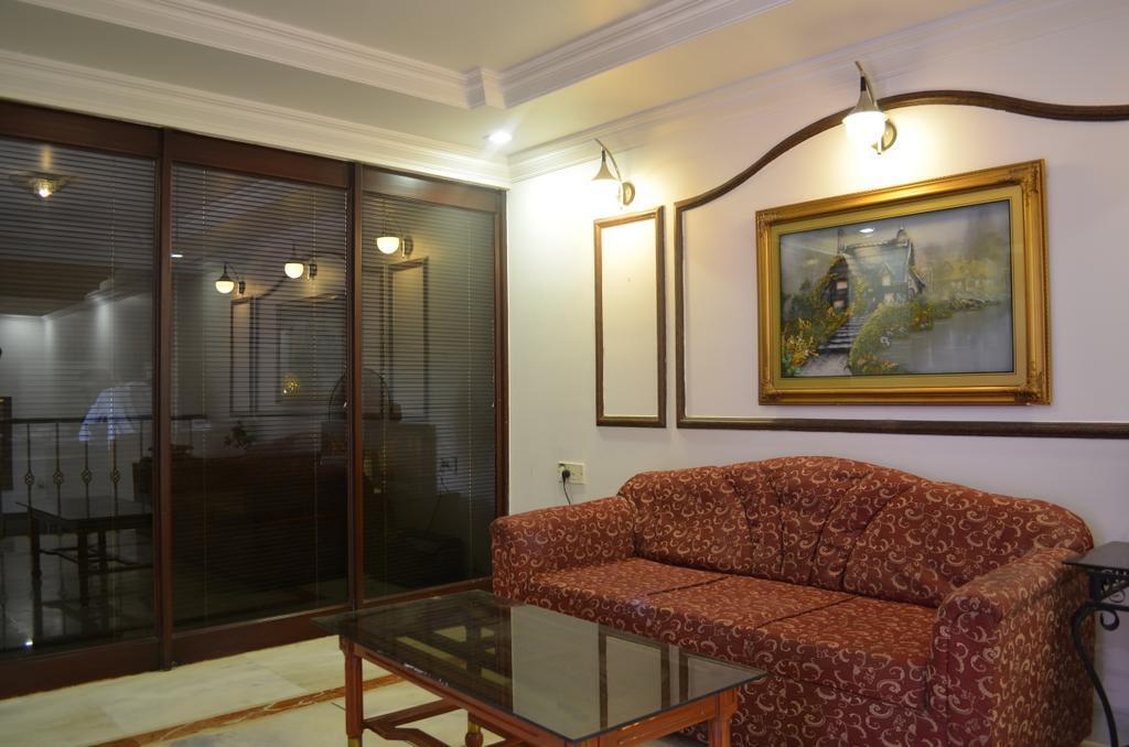 Вадодара: Hotel Apex International