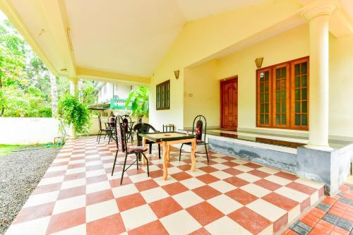 Аллеппи: Lake Castle Alleppey villa