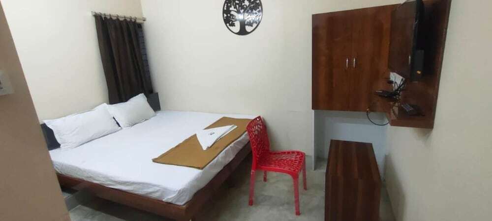 Низамабад: iROOMZ City Lite Lodge