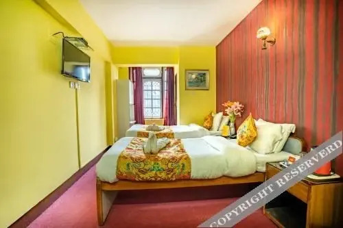 Дарджилинг: Fennel Red Rose 500 Mts from Mall Road