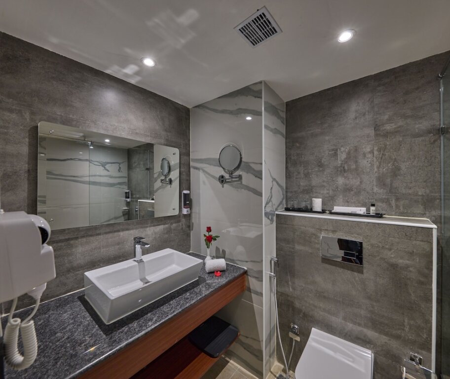 Тирупати: Golden Tulip Tirupati