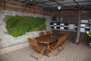 Ялта: Гостевой дом Floral Courtyard