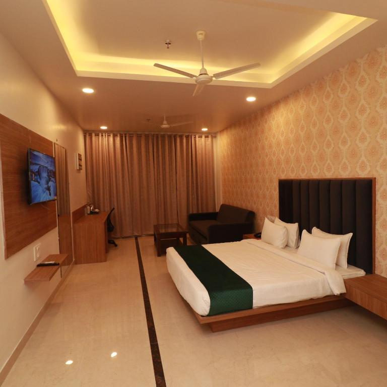 Бедагхат: 7 Vachan Lawns And Banquet