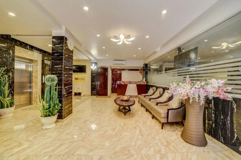 Калангут: FabHotel Sarala Crown Calangute Beach