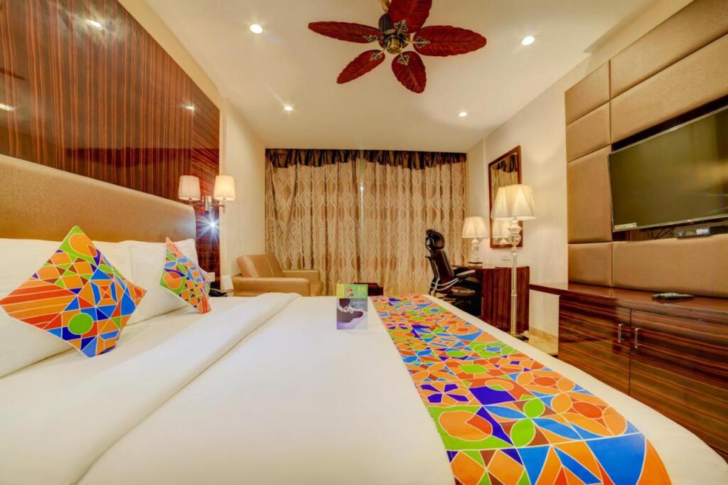 Калангут: FabHotel Sarala Crown Calangute Beach