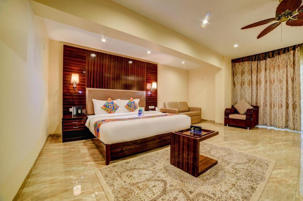 FabHotel Sarala Crown Calangute Beach — фото 2
