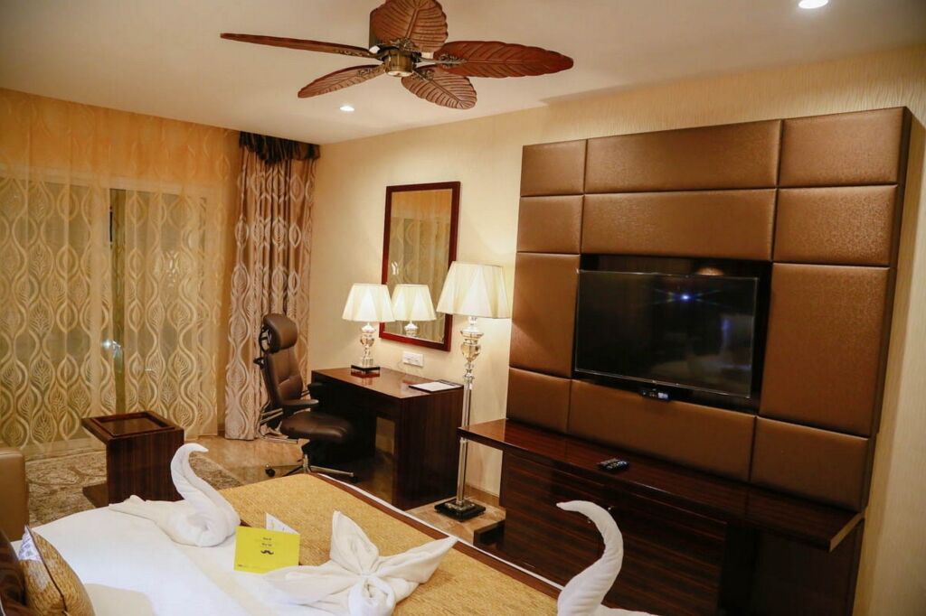 Калангут: FabHotel Sarala Crown Calangute Beach