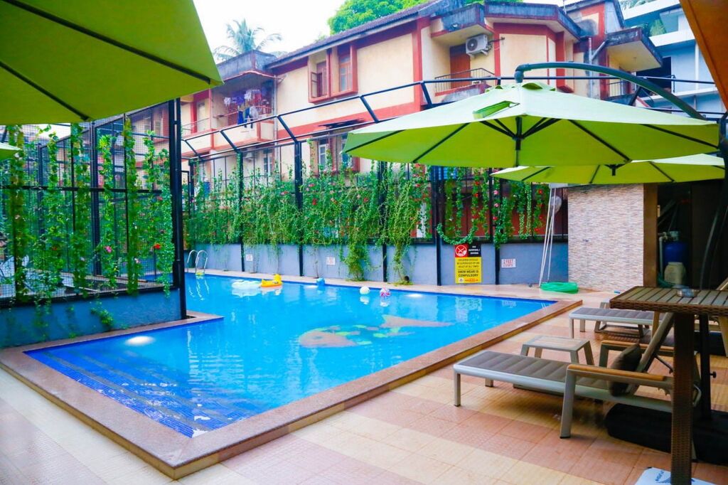 Калангут: FabHotel Sarala Crown Calangute Beach