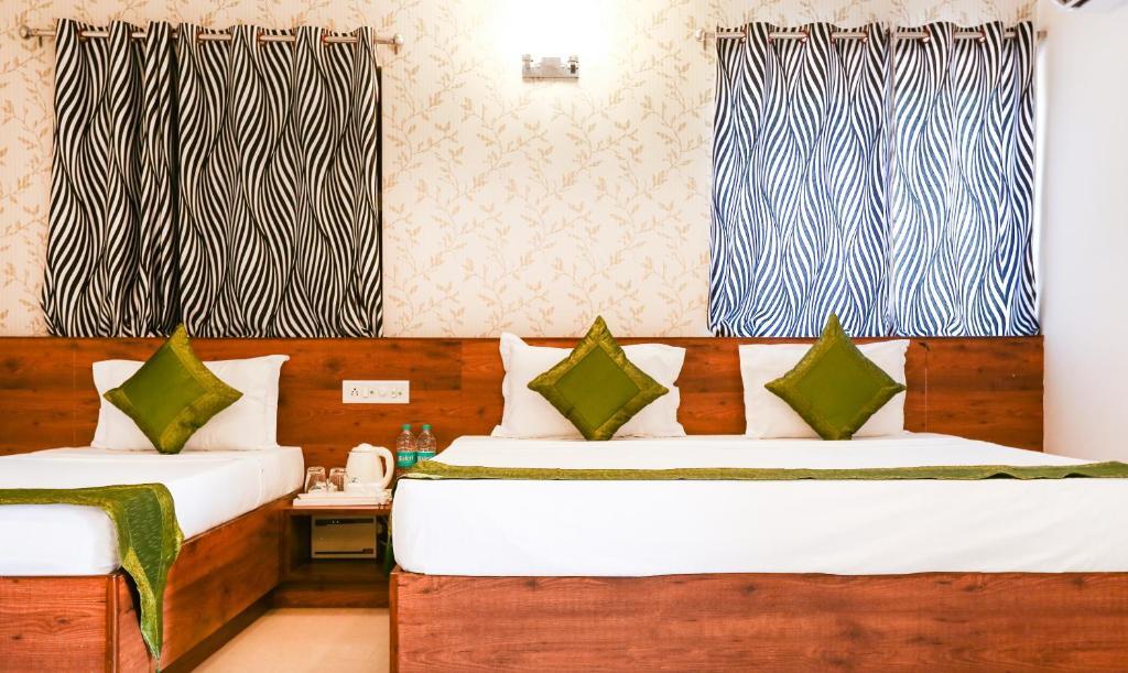 Уллал: Comforts Inn by OYO Rooms