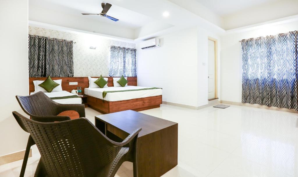 Уллал: Comforts Inn by OYO Rooms