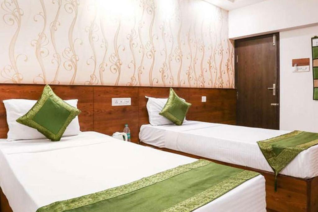 Уллал: Comforts Inn by OYO Rooms