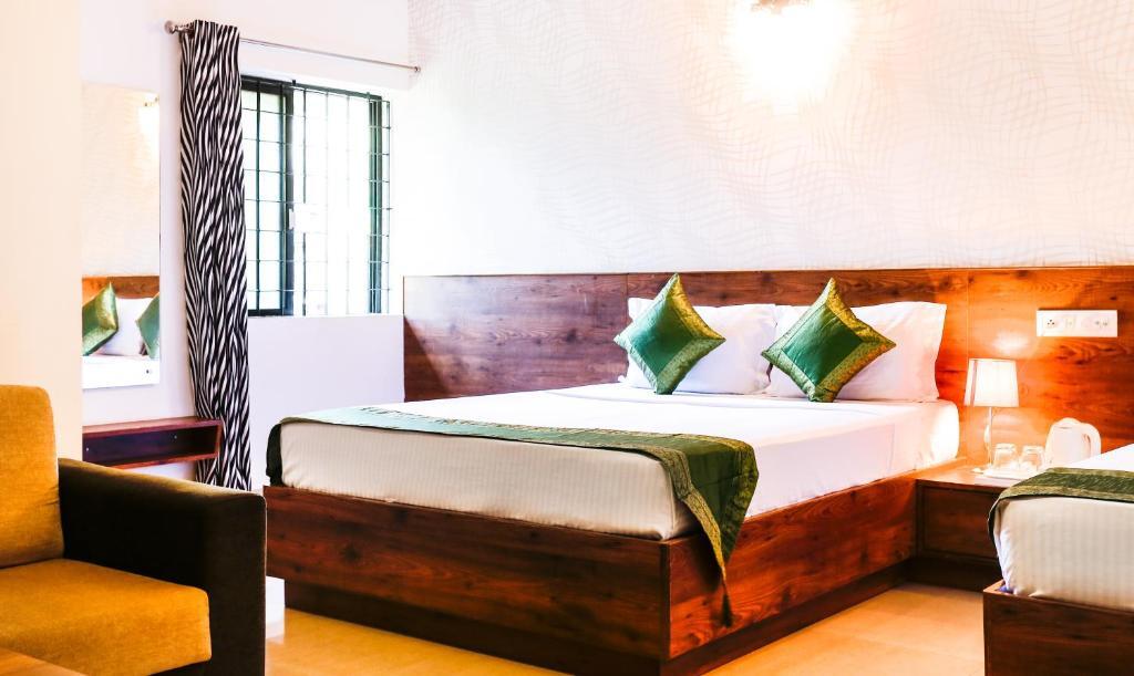 Уллал: Comforts Inn by OYO Rooms