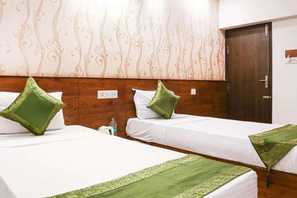 Уллал: Comforts Inn by OYO Rooms