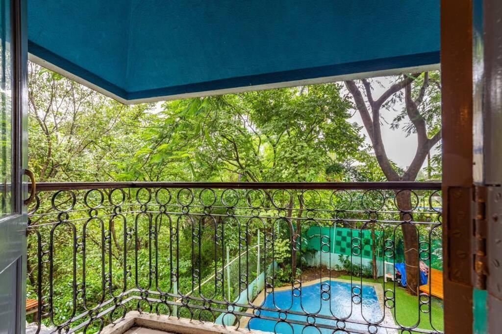 Лонавала: Leisurely Stays Blue chimes Pool 4BHK Lonavla