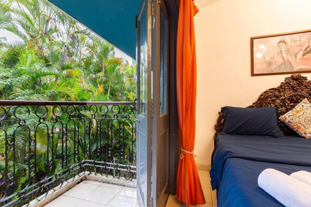 Лонавала: Leisurely Stays Blue chimes Pool 4BHK Lonavla