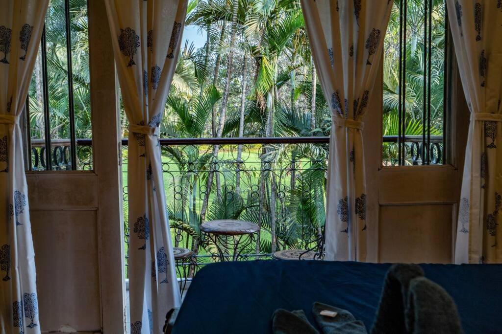 Лонавала: Leisurely Stays Blue chimes Pool 4BHK Lonavla