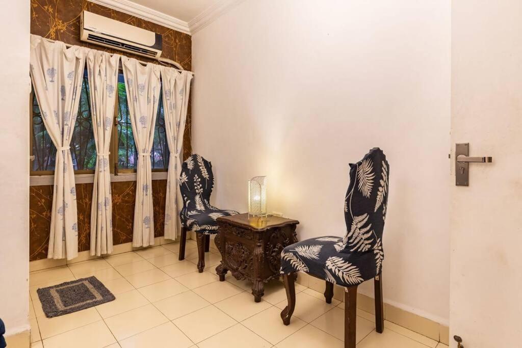 Лонавала: Leisurely Stays Blue chimes Pool 4BHK Lonavla