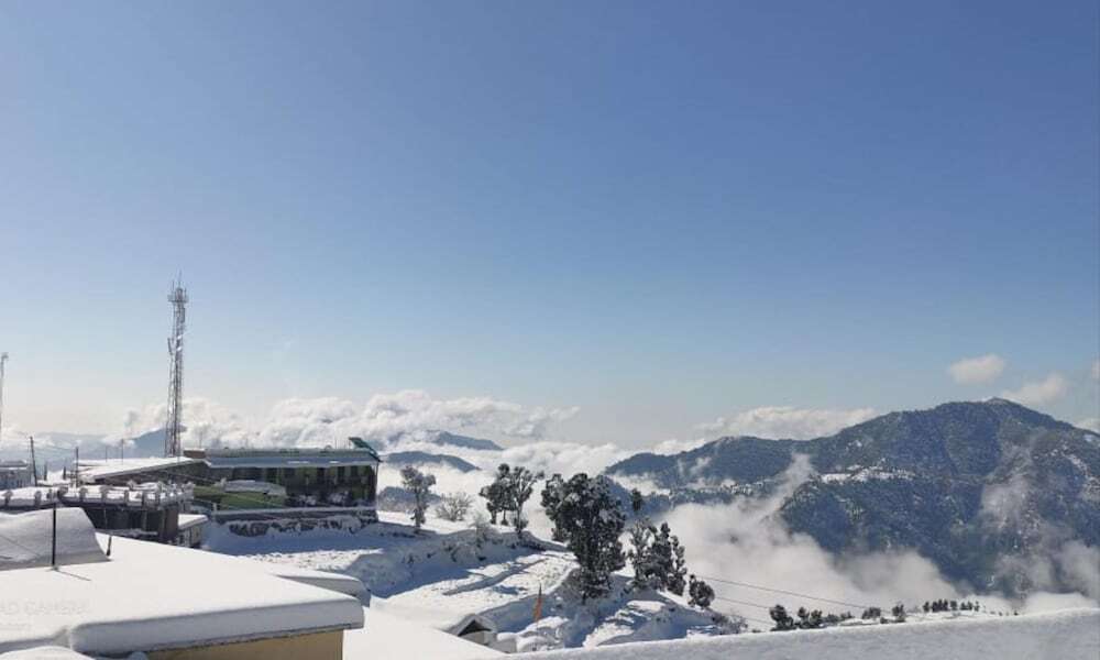 Техри: Camp Awara Kanatal