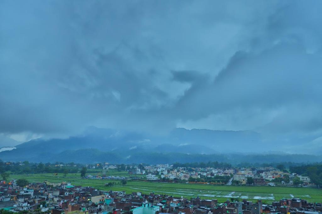 Ришикеш: Best Property Of India, Near to Ganges