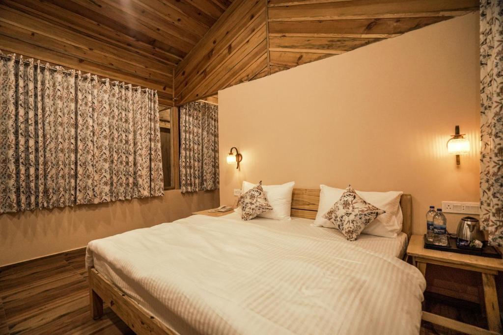 Наинитал: Buransh Valley Resort