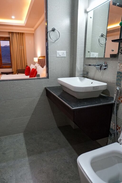 Лех: Hotel Karma Residency