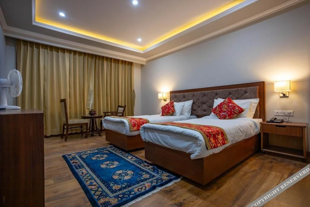 Лех: Hotel Karma Residency