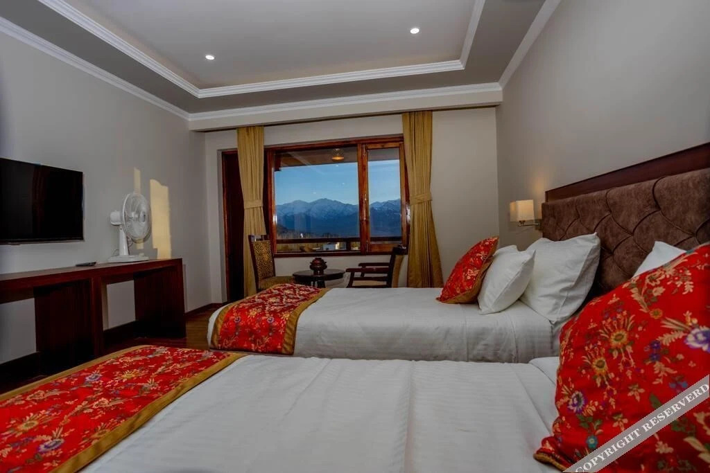 Лех: Hotel Karma Residency