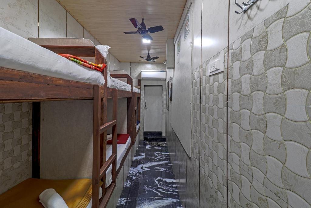 Мумбаи: Capital Guest House