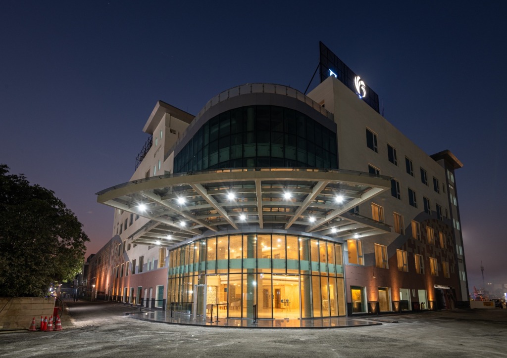 Большая Нойда: ExpoInn Suites and Convention