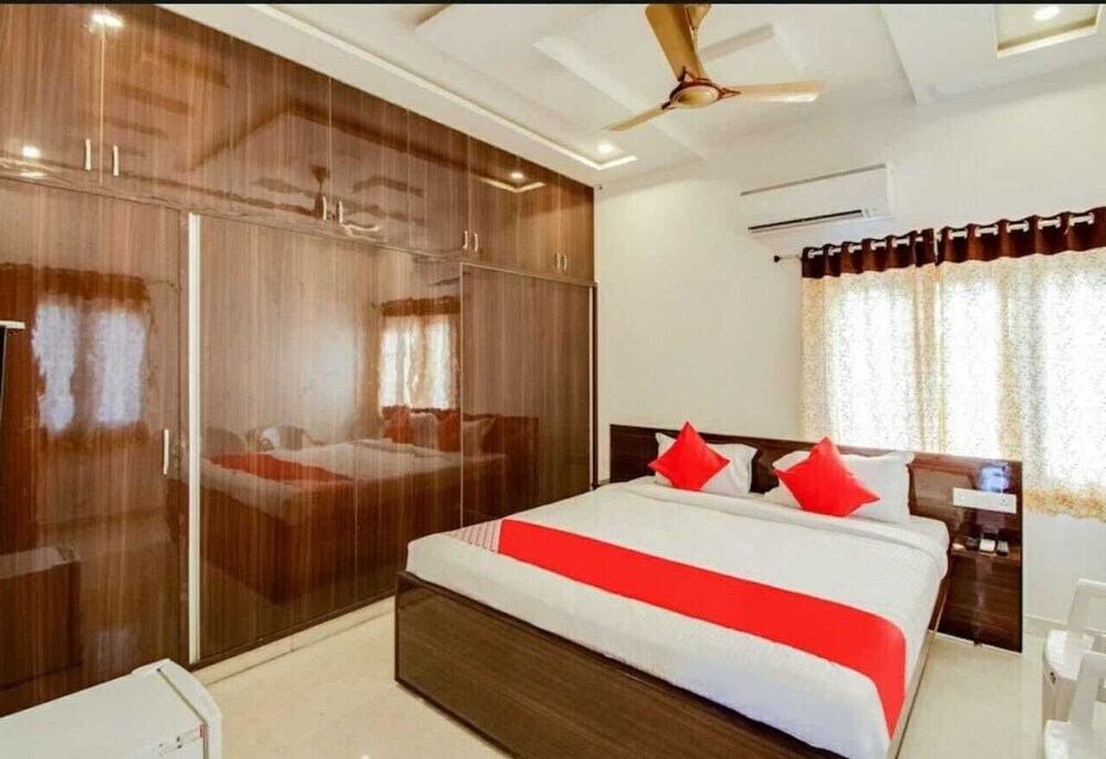 Неллор: RVN GrandNellore