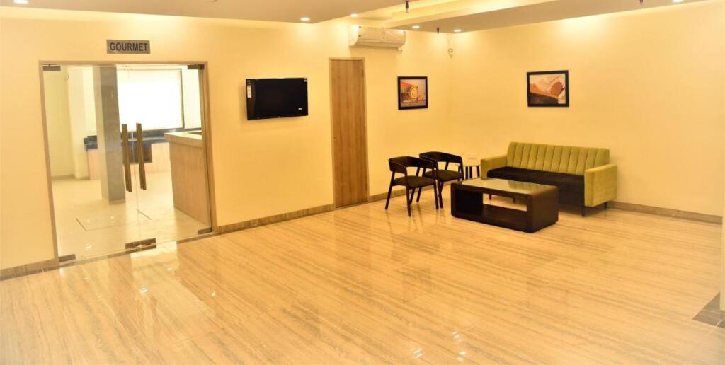 Ширди: Starlit Suites Shirdi