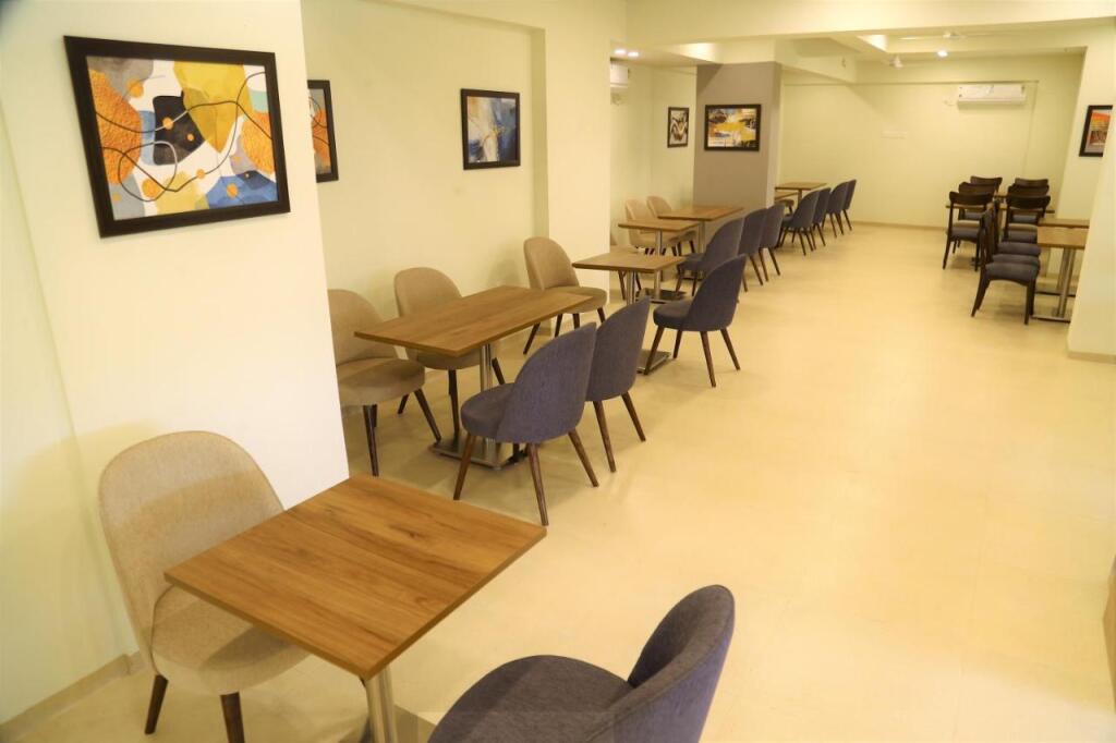 Ширди: Starlit Suites Shirdi