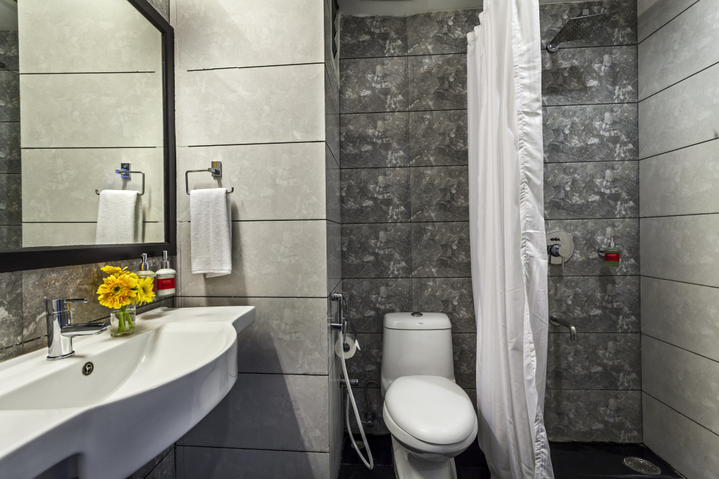 Нойда: OYO Townhouse 76945 Sec 19