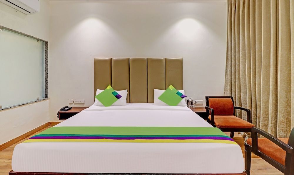 Агра: Treebo Trend Sourav Park Inn